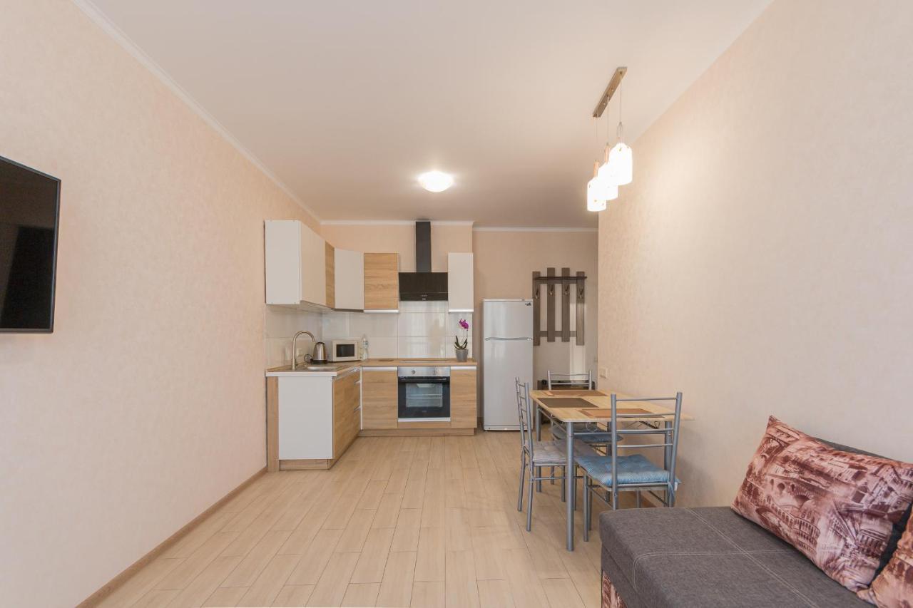 Уютная Квартира В Жк Острова Kryzhanivka Esterno foto